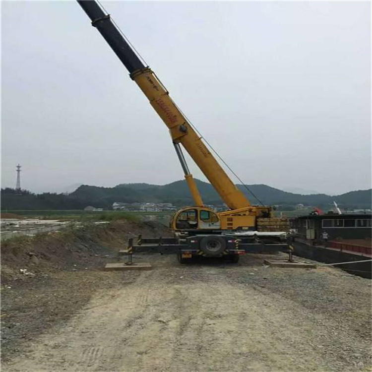 平原重型吊车租赁费用